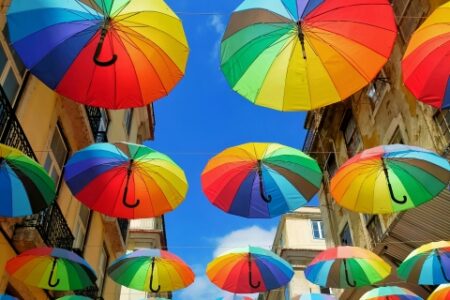 文学とアートで映し出される二丁目の姿